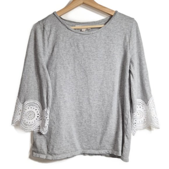 Loft Ann Taylor Top with 3/4 Bell Lace Sleeves Size Medium - Picture 1 of 5